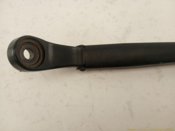 Lincoln MKT Pair Of Windshield Wiper Arms