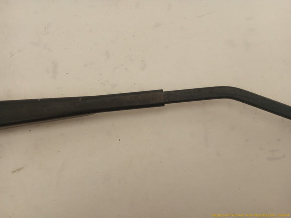 Lincoln MKT Pair Of Windshield Wiper Arms