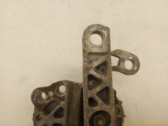 Lincoln MKT Passenger Right Front Engine Mount