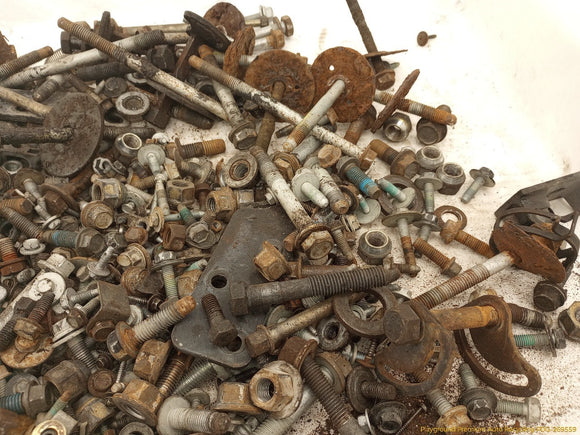 Hummer H2 Dismantling Hardware Fasteners Bolts & Nuts