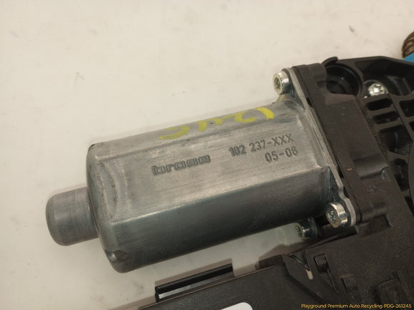 Porsche Cayenne Passenger Right Front Power Window Regulator