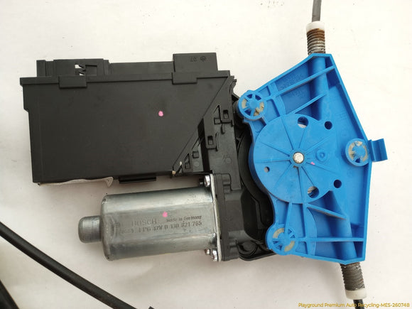 Porsche Cayenne Passenger Right Front Door Window Regulator