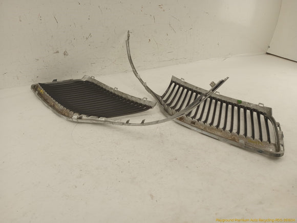 Lincoln MKT Pair Of Front Bumper Side Grilles