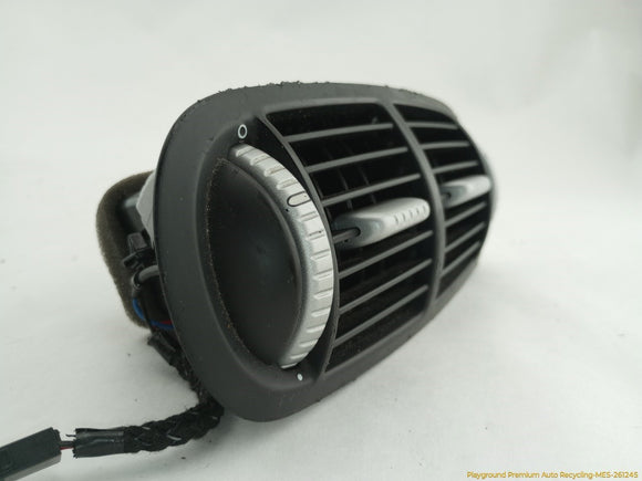 Porsche Cayenne Rear Center Dash Air Vent Grille