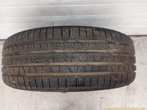 Land Rover Discovery Sport Single Tire - Pirelli - Scorpion STR - 235/55R19