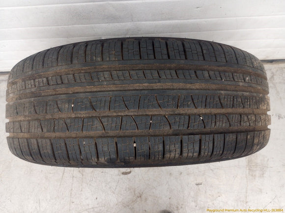 Land Rover Discovery Sport Single Tire - Pirelli - Scorpion STR - 235/55R19