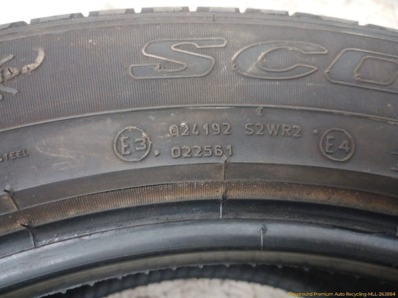 Land Rover Discovery Sport Single Tire - Pirelli - Scorpion STR - 235/55R19