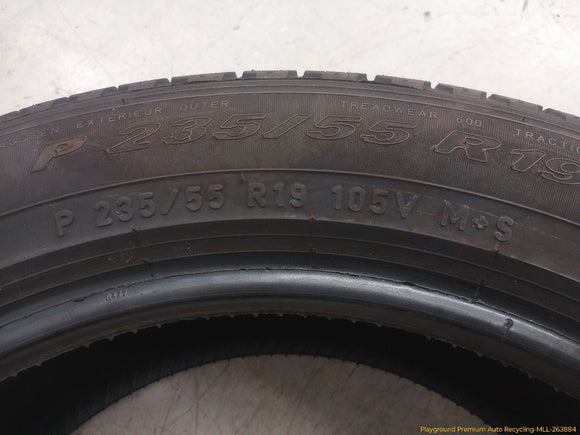 Land Rover Discovery Sport Single Tire - Pirelli - Scorpion STR - 235/55R19