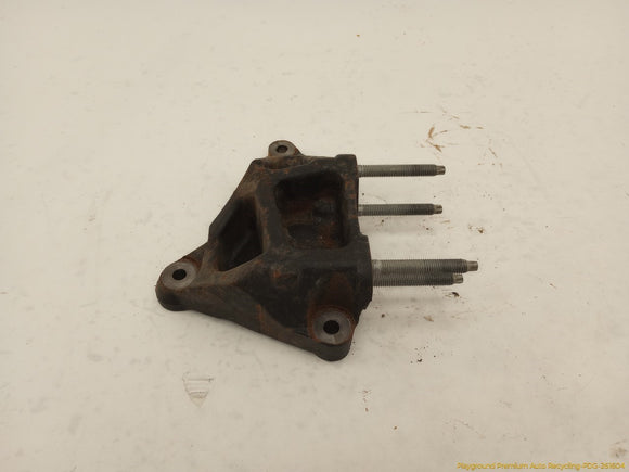 Lincoln MKT Front Right Engine Mount Bracket