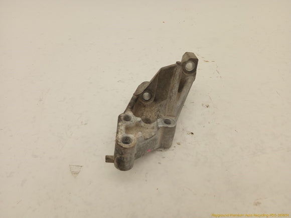 Lincoln MKT Transfer Case Mount Bracket