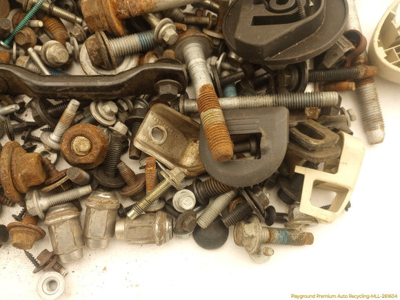 Lincoln MKT Dismantling Hardware Fasteners Bolts & Nuts