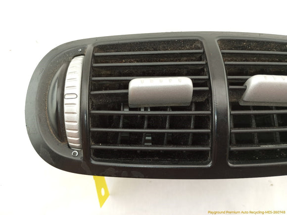 Porsche Cayenne **AS IS** Rear Center Dash Air Vent Grille