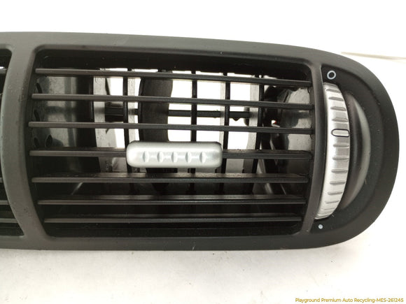 Porsche Cayenne Front Center Dashboard Air Vent