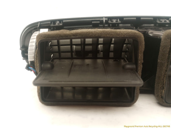 Porsche Cayenne Front Center Dashboard Air Vent