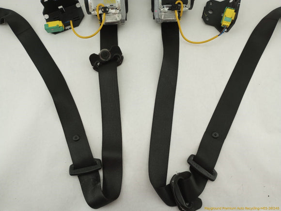 Porsche Cayenne Pair Of Front Seat Belt Retractor & Buckles