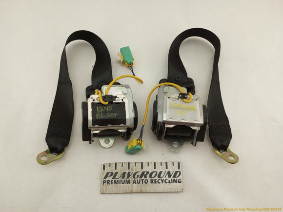 Porsche Cayenne Pair Of Rear Seat Belt Retractor & Buckles