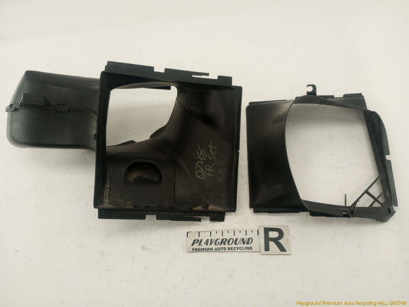 Porsche Cayenne Pair Of Front Right Intercooler Radiator Air Guide Ducts