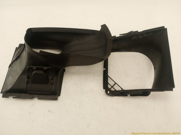 Porsche Cayenne Pair Of Front Right Intercooler Radiator Air Guide Ducts