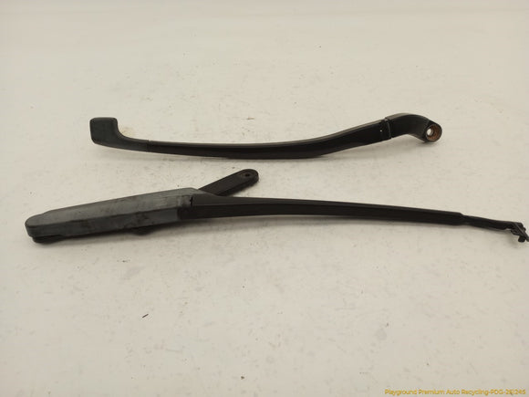 Porsche Cayenne Pair Of Windshield Wiper Arms