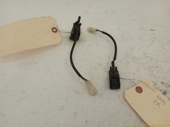 Porsche Cayenne Pair Of Windshield Washer Nozzles