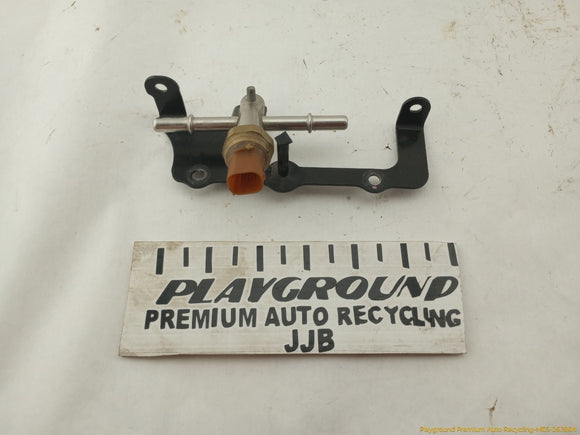 Land Rover Discovery Sport Fuel Pressure Sensor Tube Bracket