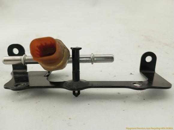 Land Rover Discovery Sport Fuel Pressure Sensor Tube Bracket
