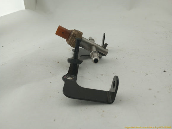 Land Rover Discovery Sport Fuel Pressure Sensor Tube Bracket