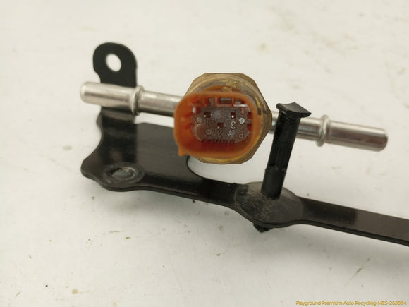 Land Rover Discovery Sport Fuel Pressure Sensor Tube Bracket