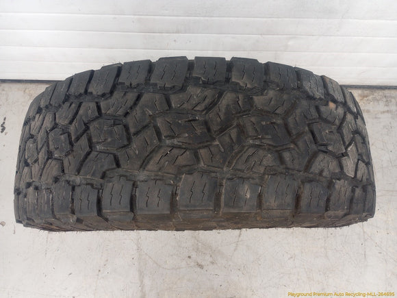 Hummer H2 Set Of 2 Tires - Toyo Tires - Open Country - 35x12.50 R17