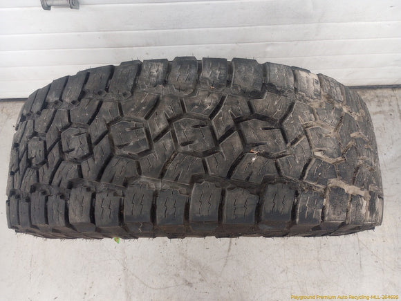 Hummer H2 Set Of 2 Tires - Toyo Tires - Open Country - 35x12.50 R17