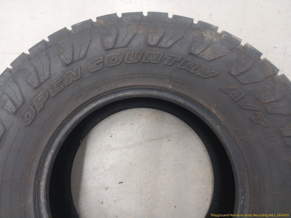 Hummer H2 Set Of 2 Tires - Toyo Tires - Open Country - 35x12.50 R17