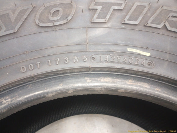 Hummer H2 Set Of 2 Tires - Toyo Tires - Open Country - 35x12.50 R17