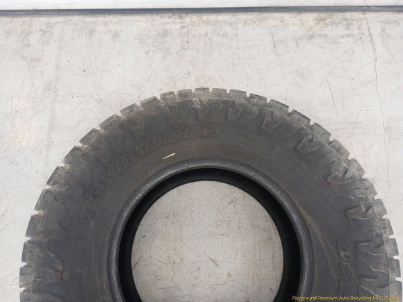 Hummer H2 Single Tire - Toyo Tires - Open Country - 35x12.50 R17