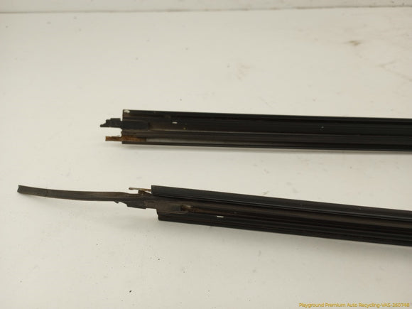 Porsche Cayenne Pair Of Roof Edge Molding Trim