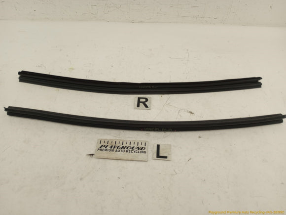 Cadillac CTS Pair Of Front Door Inner Molding