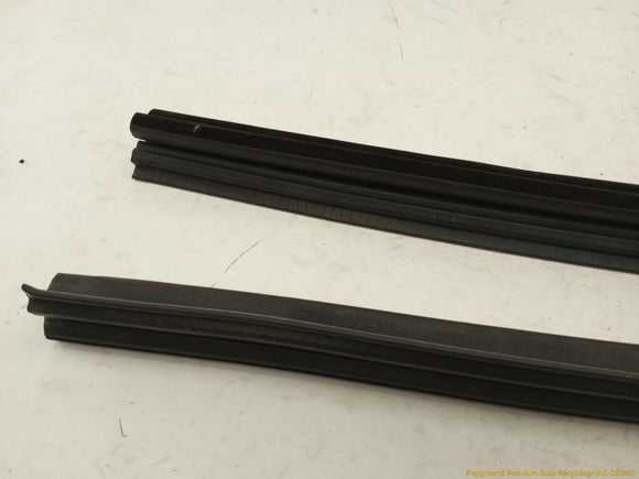 Cadillac CTS Pair Of Front Door Inner Molding