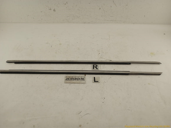 Cadillac CTS Pair Of Front Door Outer Molding