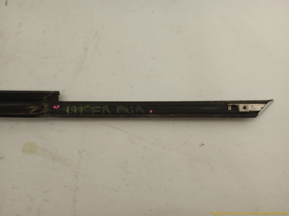 Cadillac CTS Pair Of Front Door Outer Molding
