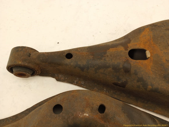 Ford Flex Pair Of Rear Lower Suspension Control Arms