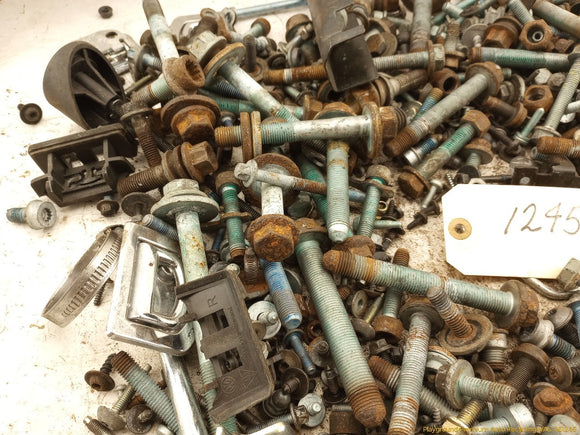 Porsche Cayenne Dismantling Hardware Fasteners Bolts & Nuts