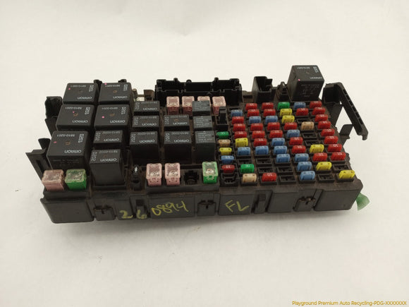 Hummer H3 Engine Fuse Box