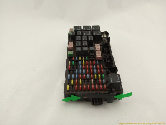 Hummer H3 Engine Fuse Box