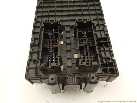 Hummer H3 Engine Fuse Box