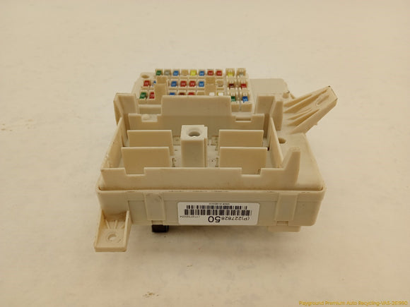 Cadillac CTS Engine Fuse Box
