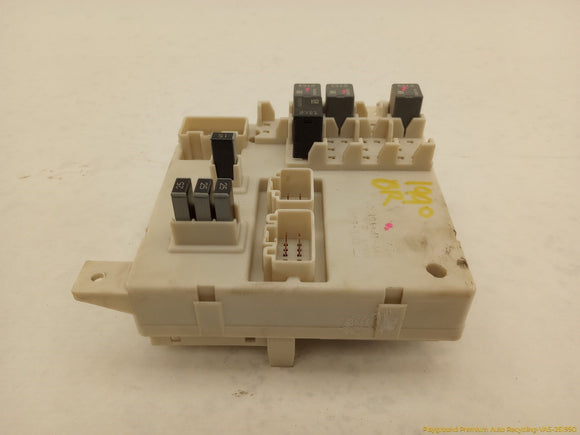 Cadillac CTS Engine Fuse Box