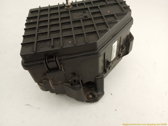 Cadillac CTS Engine Fuse Box