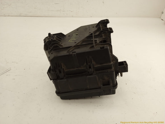 Cadillac CTS Engine Fuse Box