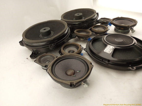 Cadillac CTS Set Of Audio Speakers