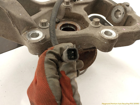 Cadillac CTS Passenger Right Front Spindle Knuckle Hub