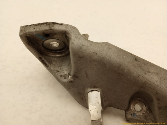 Cadillac CTS Front Right Engine Mount Bracket
